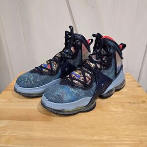 Nike LeBron 19 'Fast Food - Dutch Blue'size 10 US